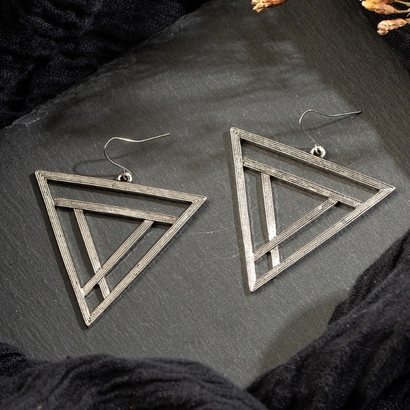 2/$24 Geometric Silver Triangle Earrings - Picture 2 of 2